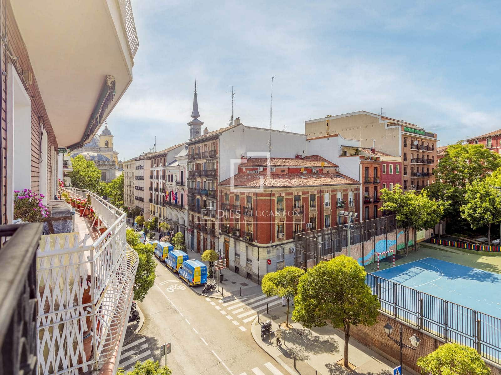 2 quarto Apartamento para arrendar em Madrid cidade - 3 900 € (Ref: 9847834)