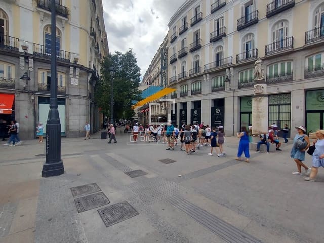 1 soveværelse Lejlighed til leje i Madrid by - € 1.350 (Ref: 9847835)