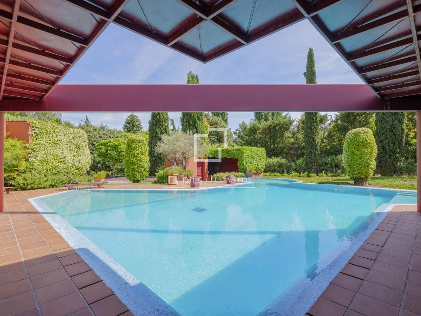 Chalet de 4 habitaciones en Pozuelo de Alarcón en venta con piscina garaje - 3.500.000 € (Ref: 9847838)