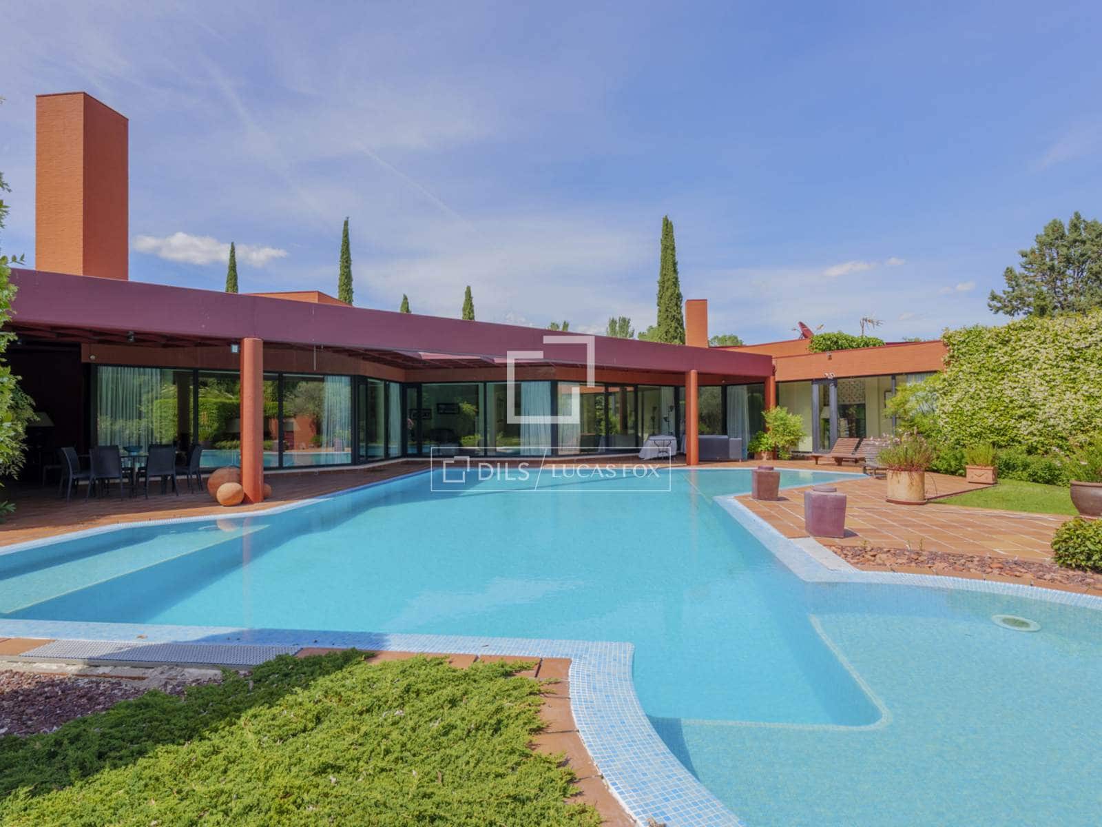 Chalet de 4 habitaciones en Pozuelo de Alarcón en venta con piscina garaje - 3.500.000 € (Ref: 9847838)