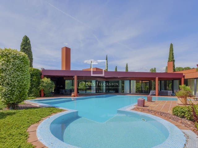 Chalet de 4 habitaciones en Pozuelo de Alarcón en venta con piscina garaje - 3.500.000 € (Ref: 9847838)