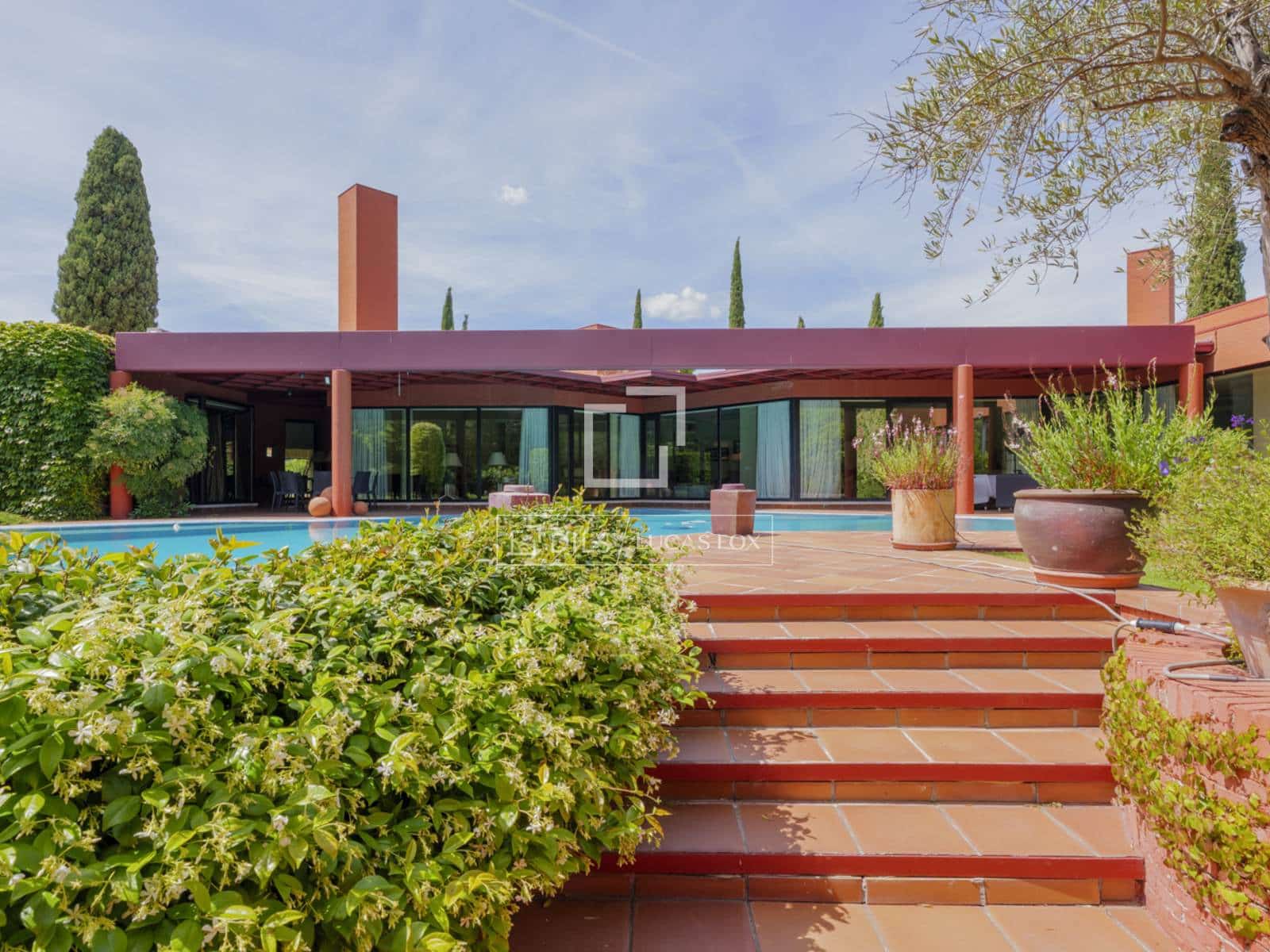 Chalet de 4 habitaciones en Pozuelo de Alarcón en venta con piscina garaje - 3.500.000 € (Ref: 9847838)