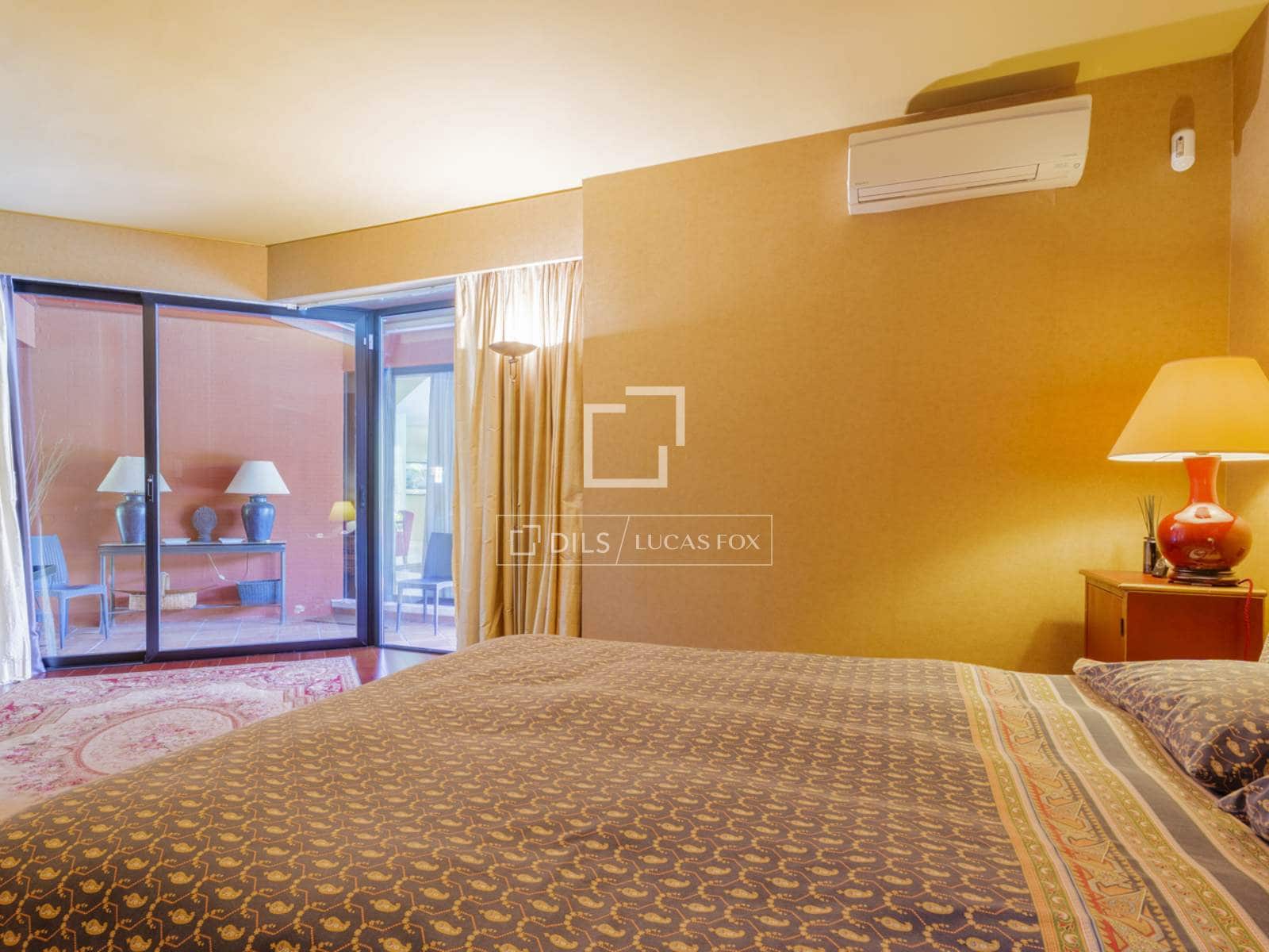 Chalet de 4 habitaciones en Pozuelo de Alarcón en venta con piscina garaje - 3.500.000 € (Ref: 9847838)