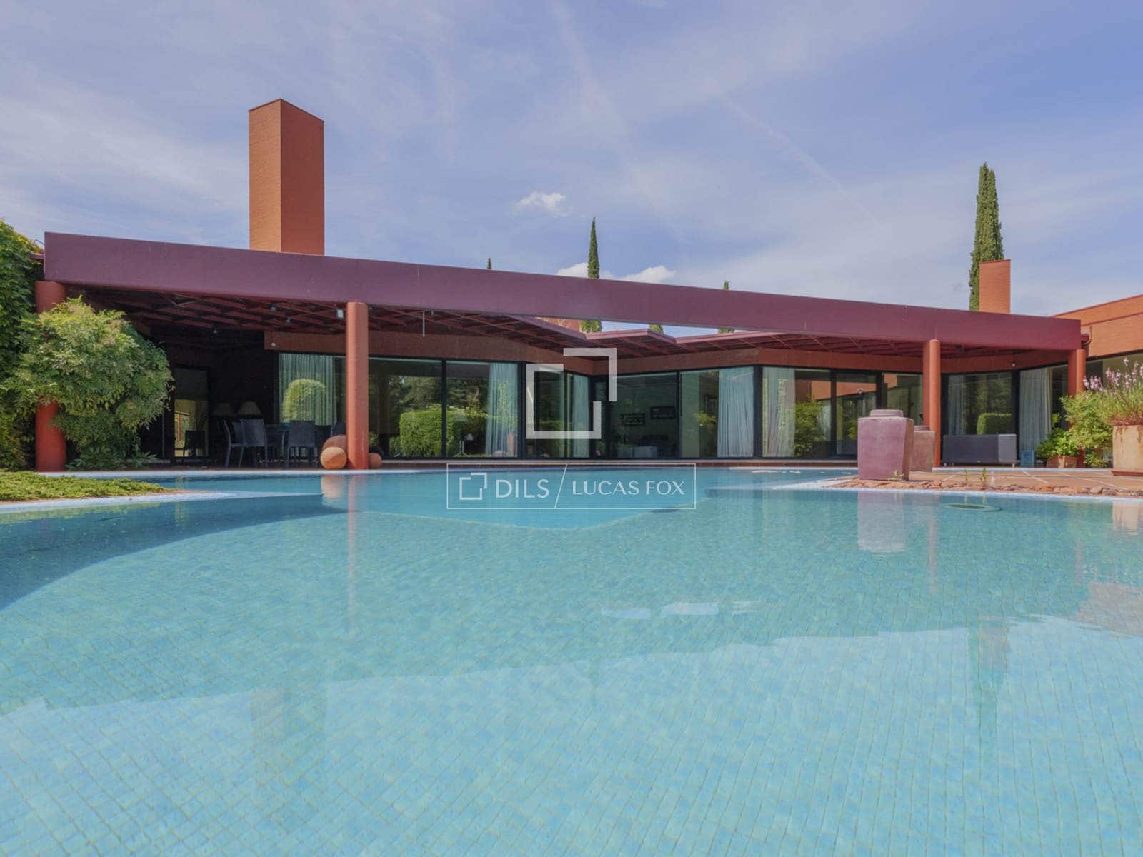 Chalet de 4 habitaciones en Pozuelo de Alarcón en venta con piscina garaje - 3.500.000 € (Ref: 9847838)