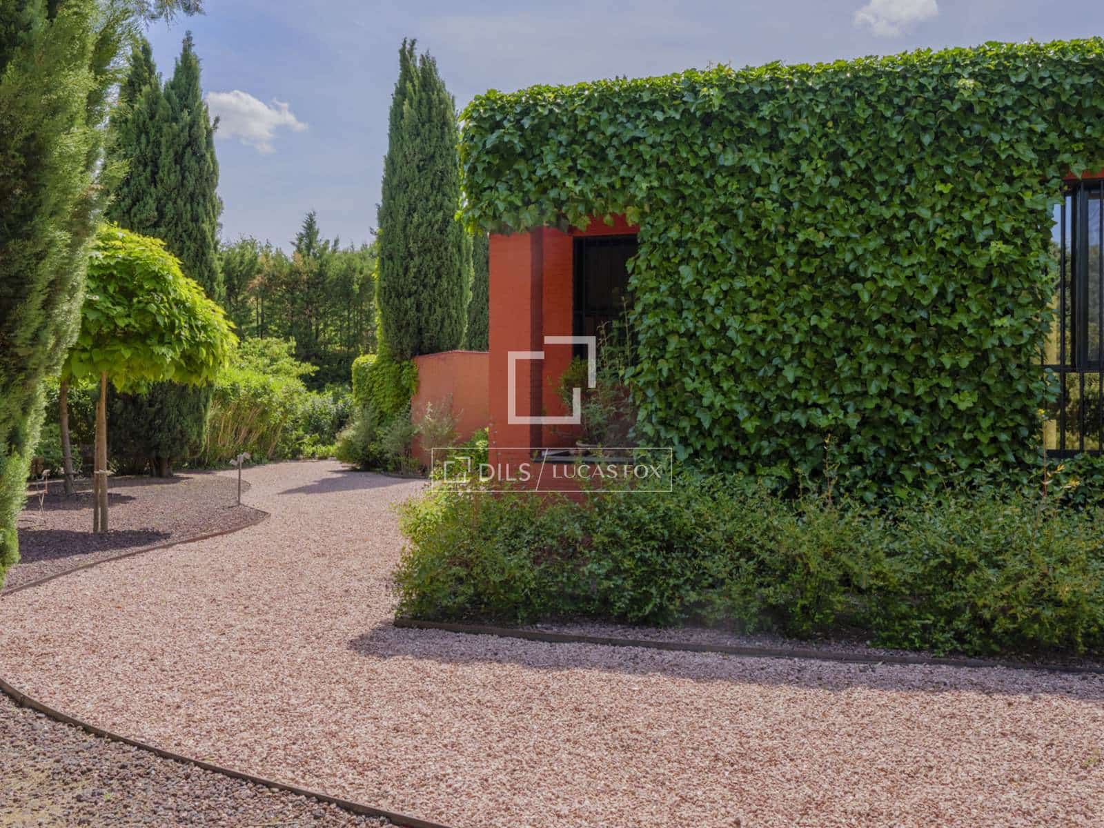 Chalet de 4 habitaciones en Pozuelo de Alarcón en venta con piscina garaje - 3.500.000 € (Ref: 9847838)