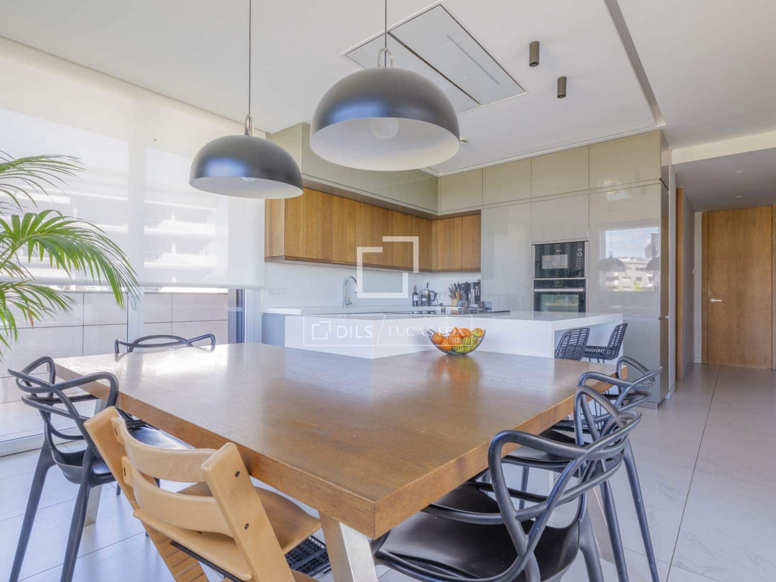 5 soveværelse Lejlighed til leje i Pozuelo de Alarcon med swimmingpool garage - € 12.800 (Ref: 9847839)