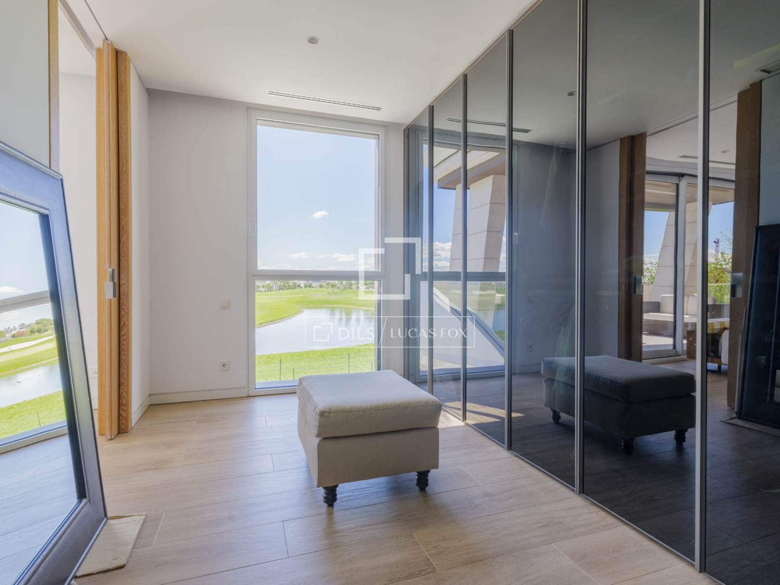 5 soveværelse Lejlighed til leje i Pozuelo de Alarcon med swimmingpool garage - € 12.800 (Ref: 9847839)