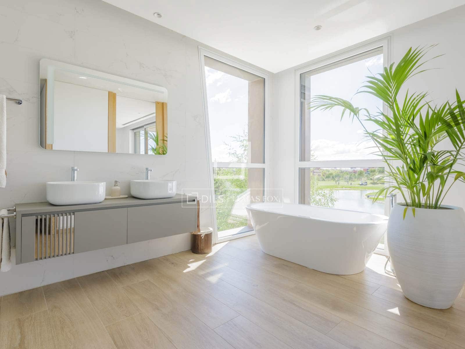 5 soveværelse Lejlighed til leje i Pozuelo de Alarcon med swimmingpool garage - € 12.800 (Ref: 9847839)