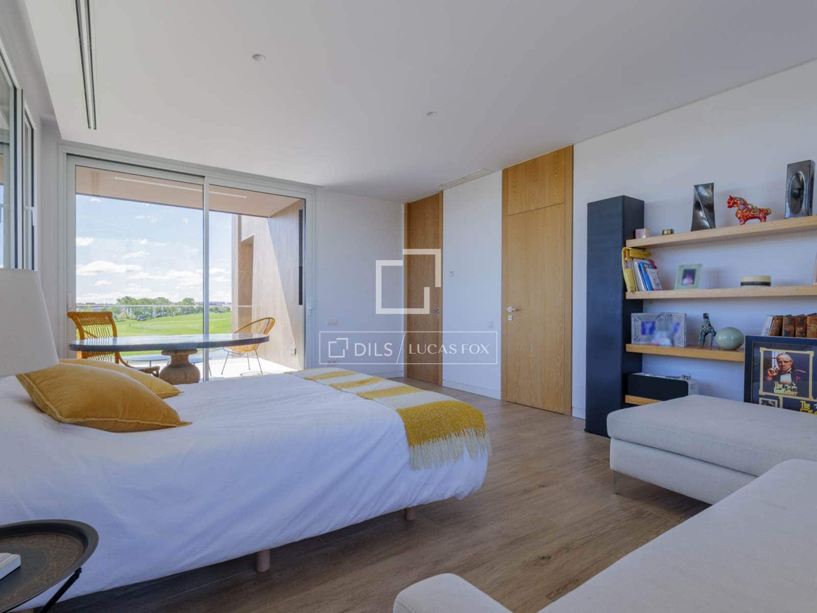 5 soveværelse Lejlighed til leje i Pozuelo de Alarcon med swimmingpool garage - € 12.800 (Ref: 9847839)