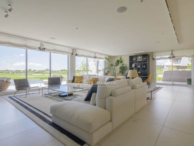 5 soveværelse Lejlighed til leje i Pozuelo de Alarcón med swimmingpool garage - € 12.800 (Ref: 9847839)