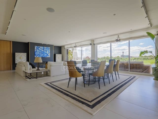 5 soveværelse Lejlighed til leje i Pozuelo de Alarcón med swimmingpool garage - € 12.800 (Ref: 9847839)