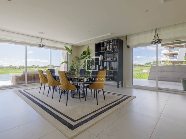 5 soveværelse Lejlighed til leje i Pozuelo de Alarcón med swimmingpool garage - € 12.800 (Ref: 9847839)