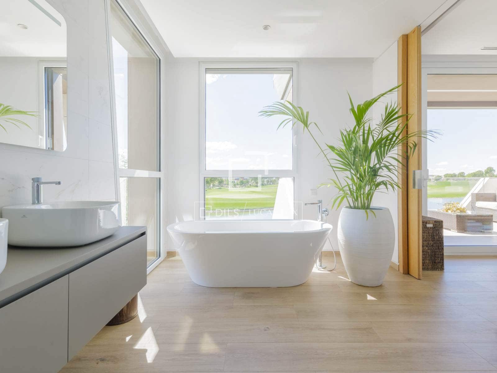 5 soveværelse Lejlighed til leje i Pozuelo de Alarcon med swimmingpool garage - € 12.800 (Ref: 9847839)