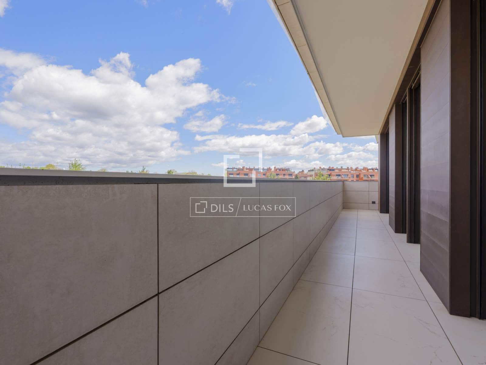 5 soveværelse Lejlighed til leje i Pozuelo de Alarcon med swimmingpool garage - € 12.800 (Ref: 9847839)