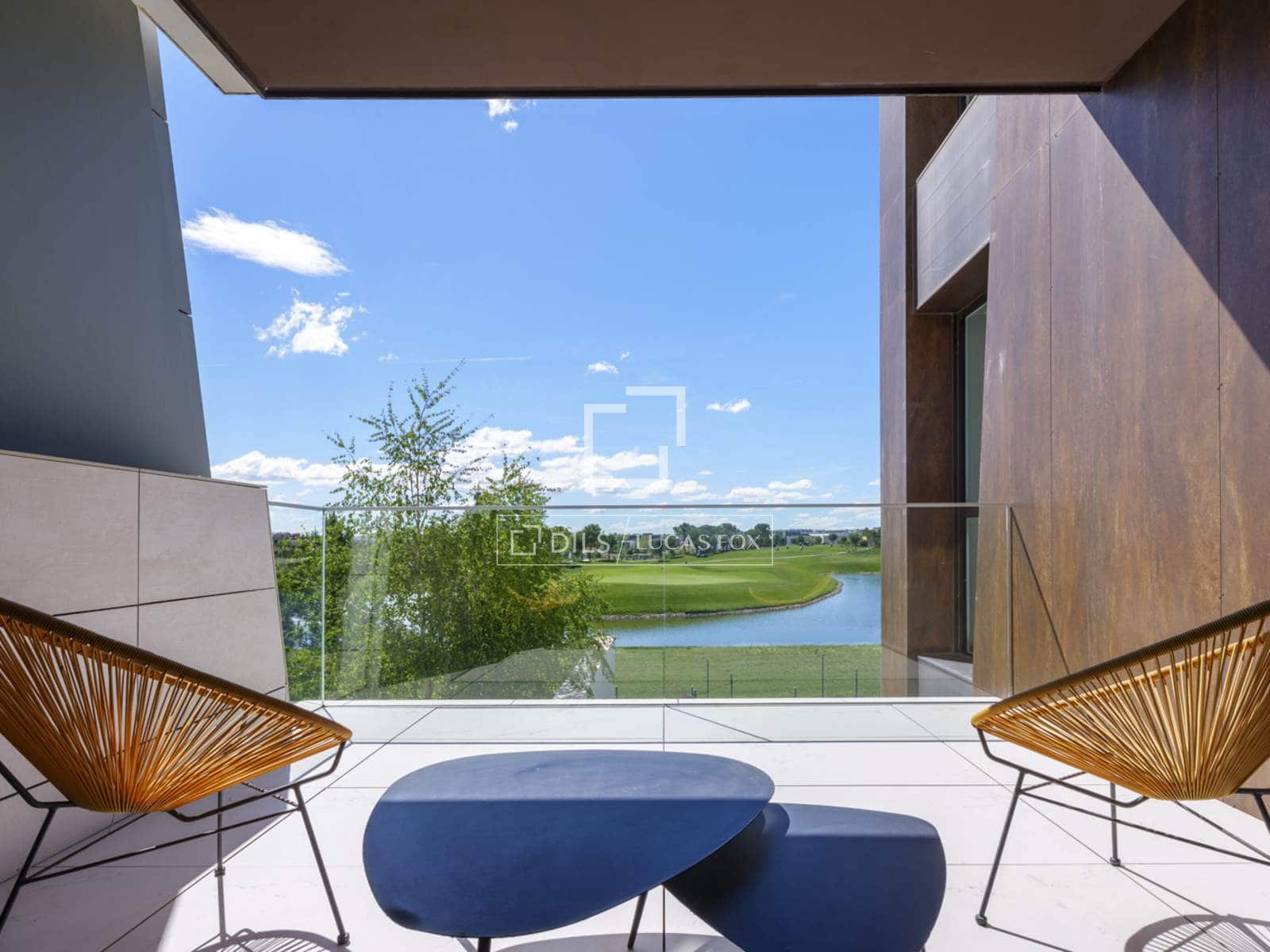 5 soveværelse Lejlighed til leje i Pozuelo de Alarcon med swimmingpool garage - € 12.800 (Ref: 9847839)