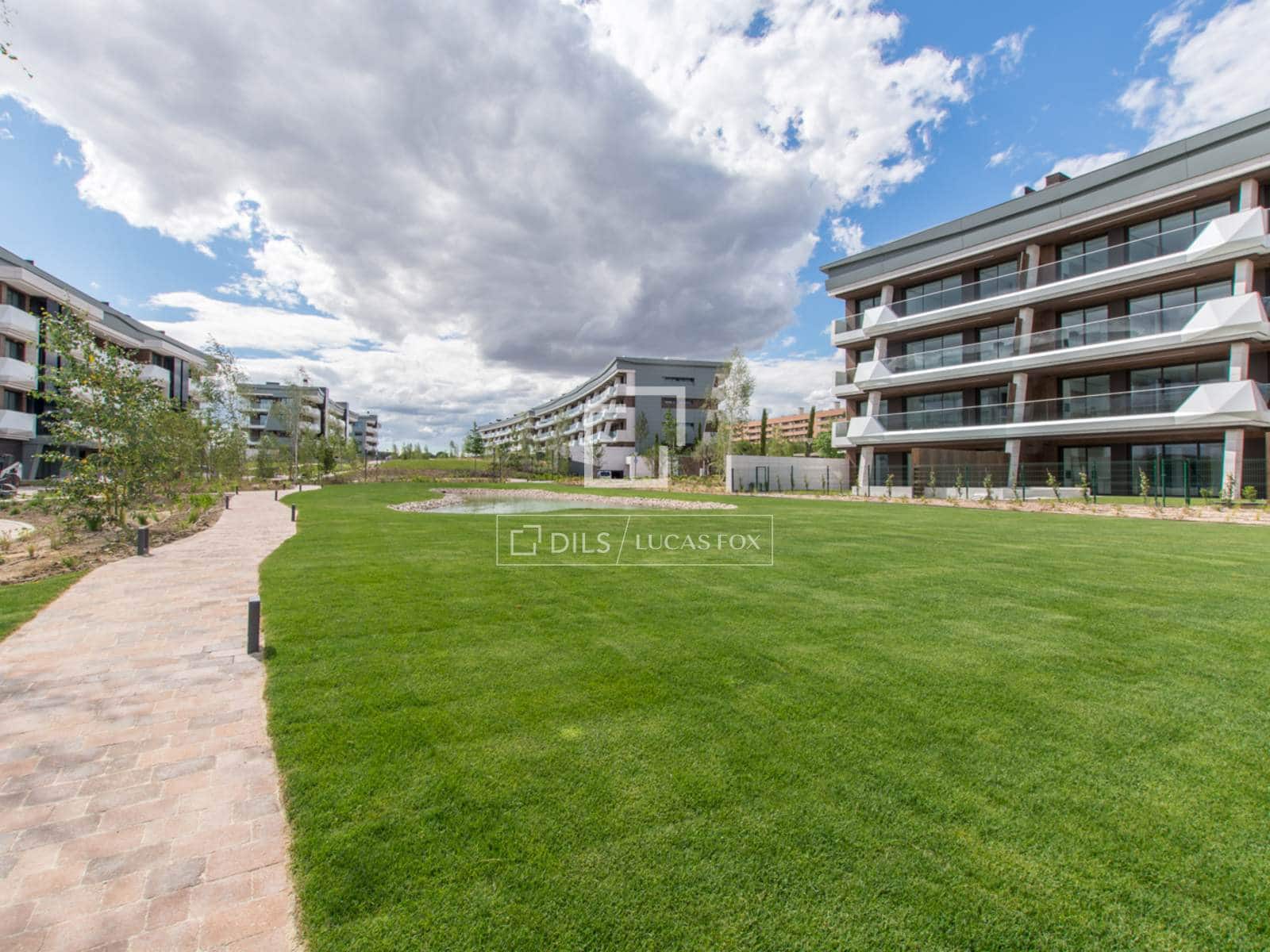 5 soveværelse Lejlighed til leje i Pozuelo de Alarcon med swimmingpool garage - € 12.800 (Ref: 9847839)