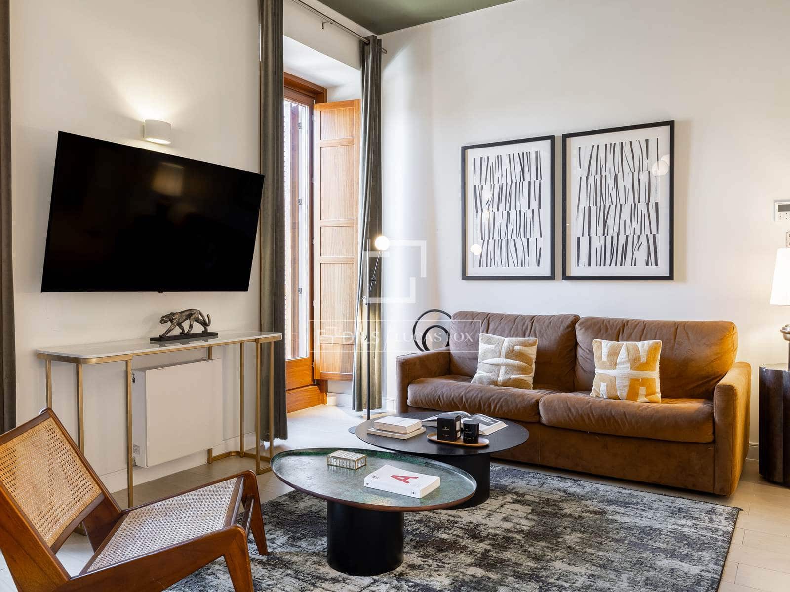 2 soveværelse Lejlighed til leje i Madrid by - € 3.300 (Ref: 9848395)