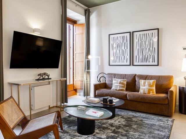 2 soveværelse Lejlighed til leje i Madrid by - € 3.300 (Ref: 9848395)