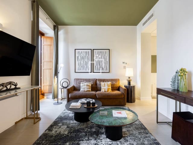 2 soveværelse Lejlighed til leje i Madrid by - € 3.300 (Ref: 9848395)