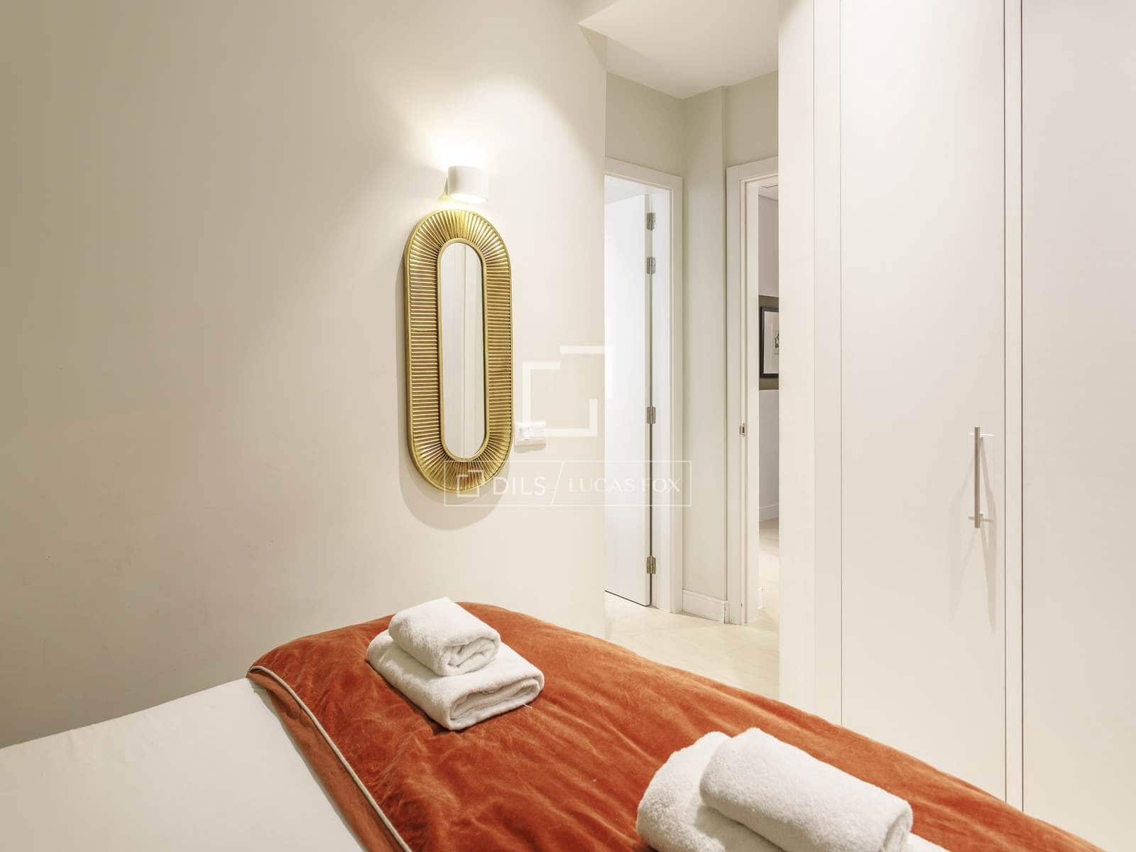 2 sovrum Lägenhet att hyra i Madrid stad - 3 300 € (Ref: 9848395)