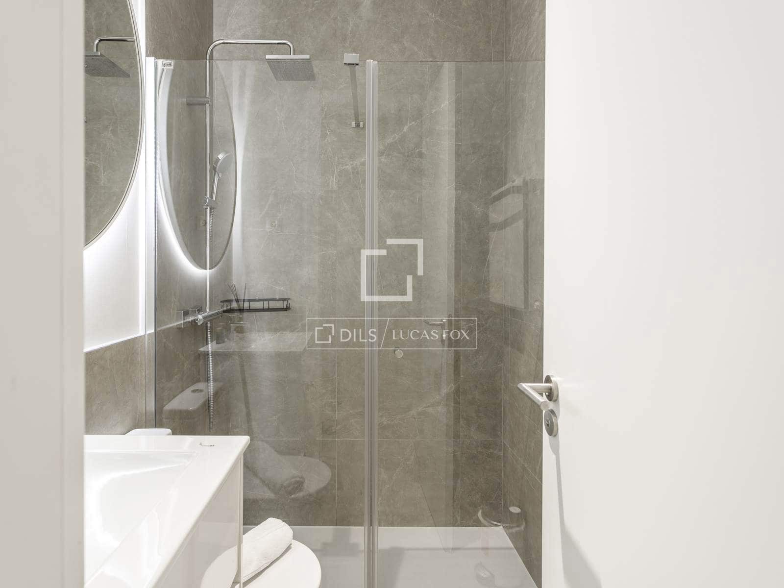 2 sovrum Lägenhet att hyra i Madrid stad - 3 300 € (Ref: 9848395)