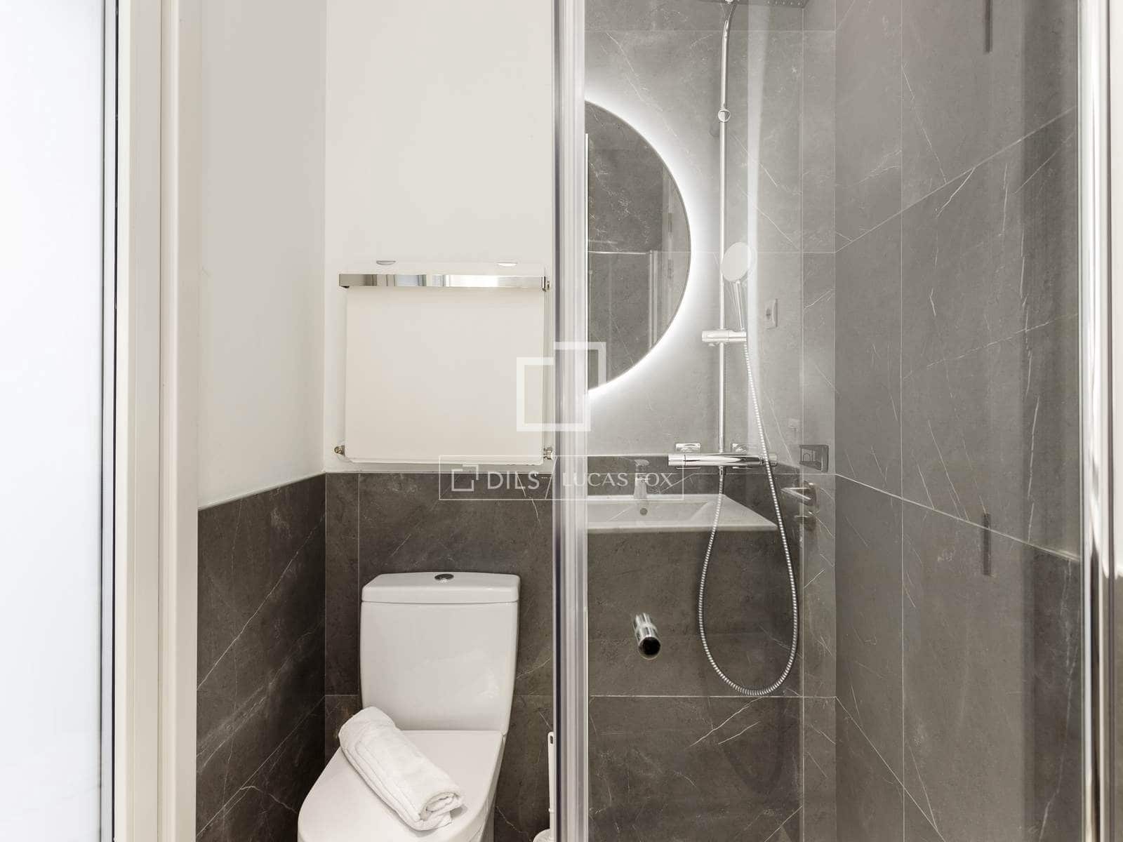 2 sovrum Lägenhet att hyra i Madrid stad - 3 300 € (Ref: 9848395)