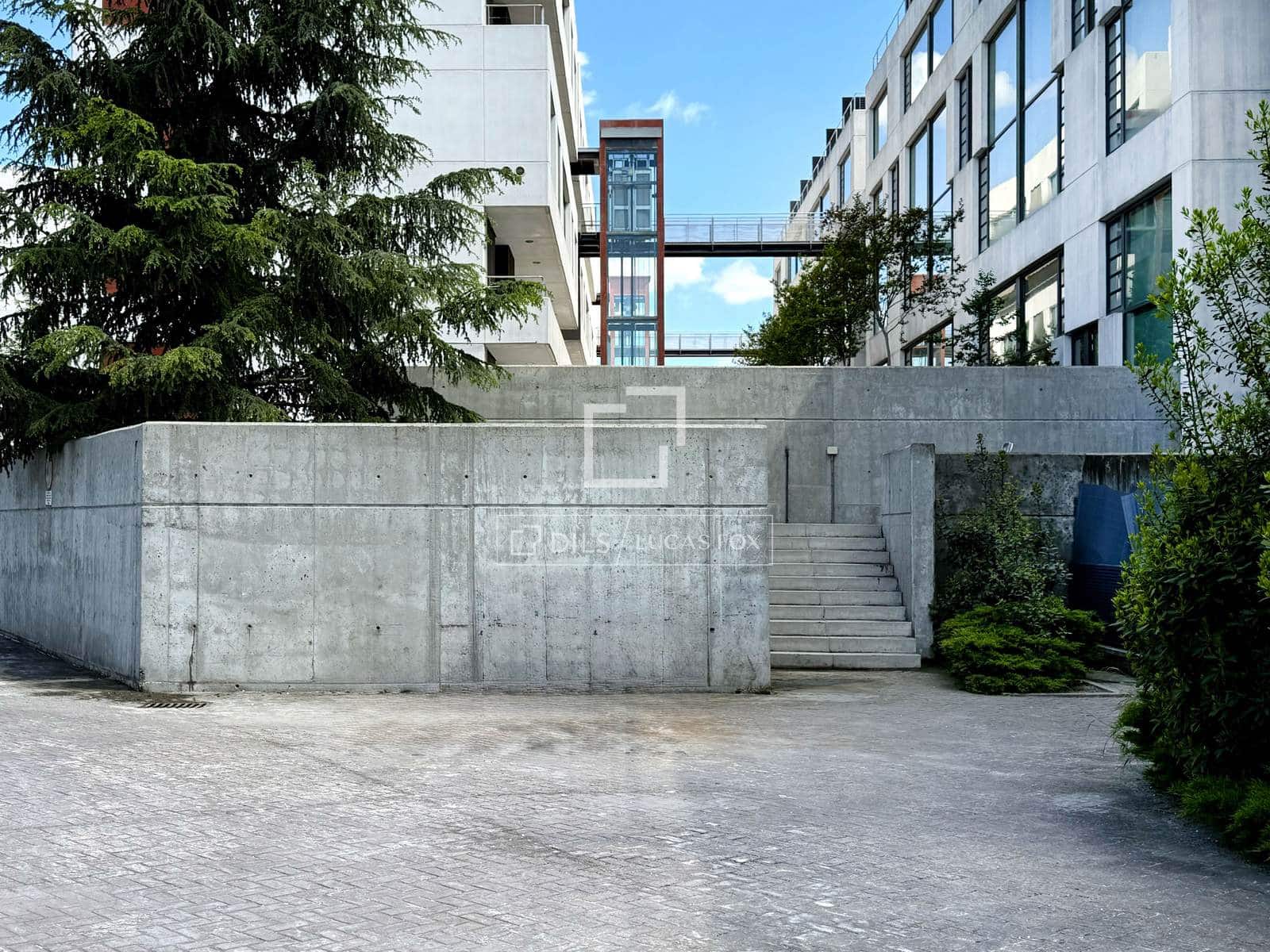 Apartment for sale in Alcobendas - € 950,000 (Ref: 9848396)