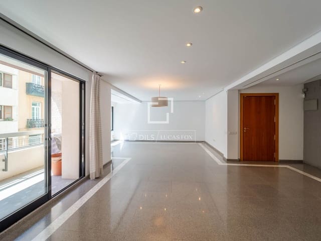 3 bedroom Apartment for rent in Valencia city - € 2,900 (Ref: 9848397)