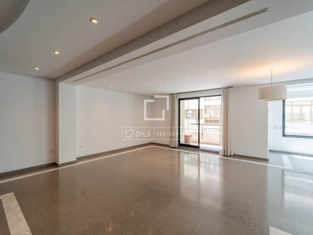 3 bedroom Apartment for rent in Valencia city - € 2,900 (Ref: 9848397)