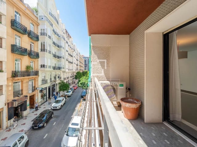 3 bedroom Apartment for rent in Valencia city - € 2,900 (Ref: 9848397)