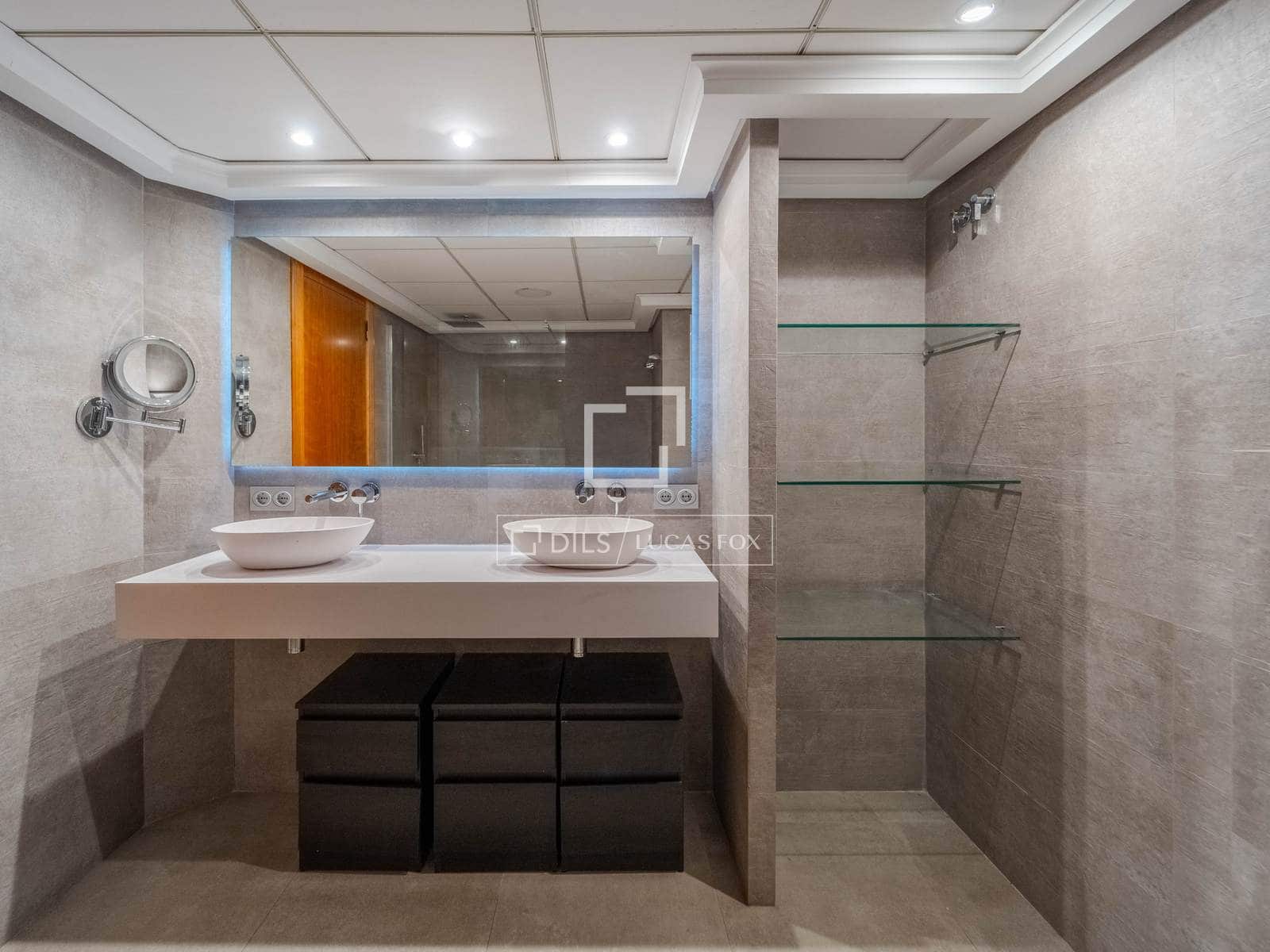 3 bedroom Apartment for rent in Valencia city - € 2,900 (Ref: 9848397)