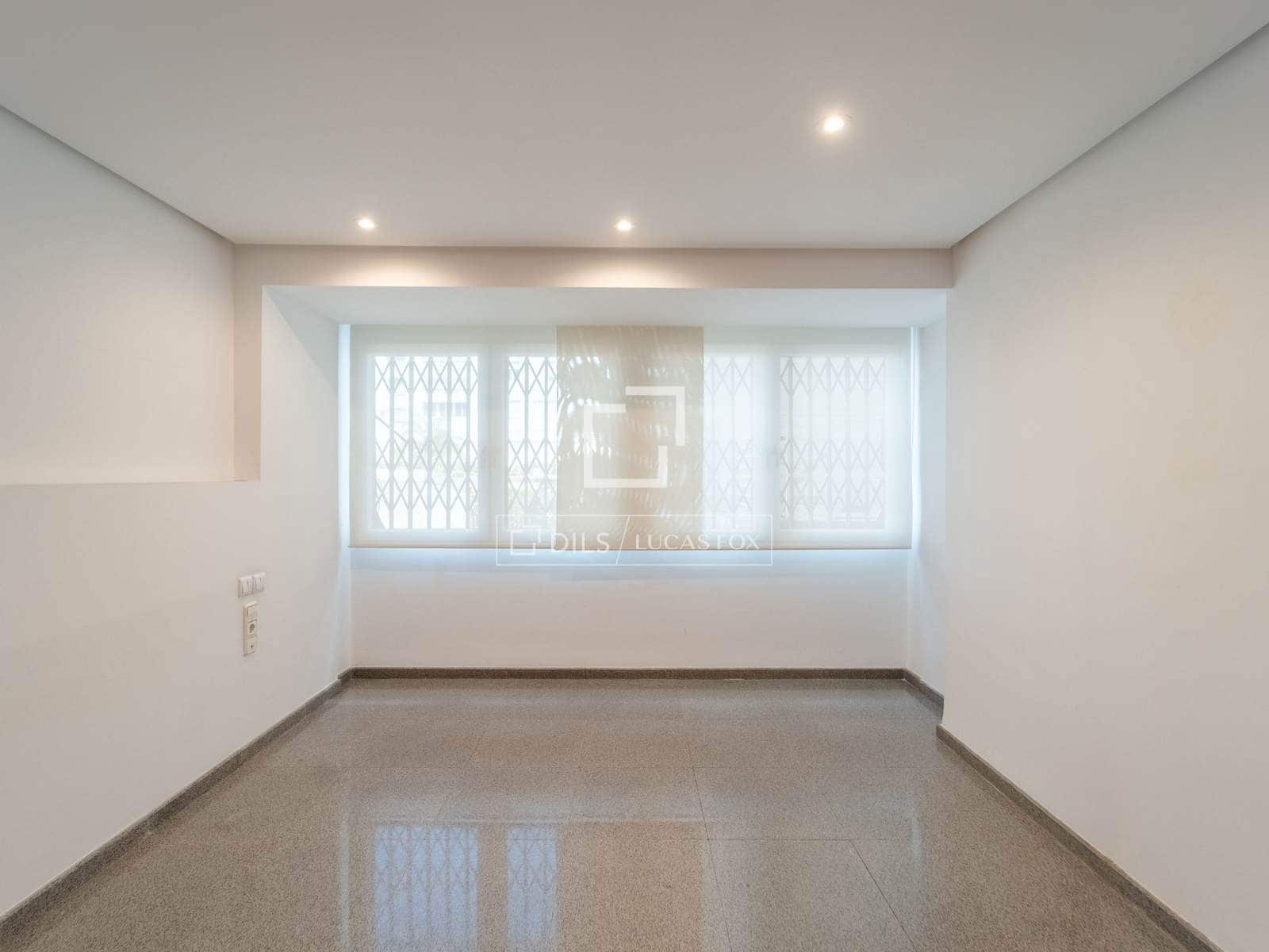 3 bedroom Apartment for rent in Valencia city - € 2,900 (Ref: 9848397)