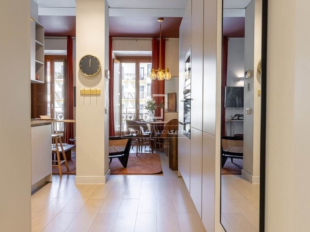 2 soveværelse Lejlighed til leje i Madrid by - € 3.300 (Ref: 9848399)