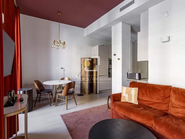 2 sovrum Lägenhet att hyra i Madrid stad - 3 350 € (Ref: 9848399)