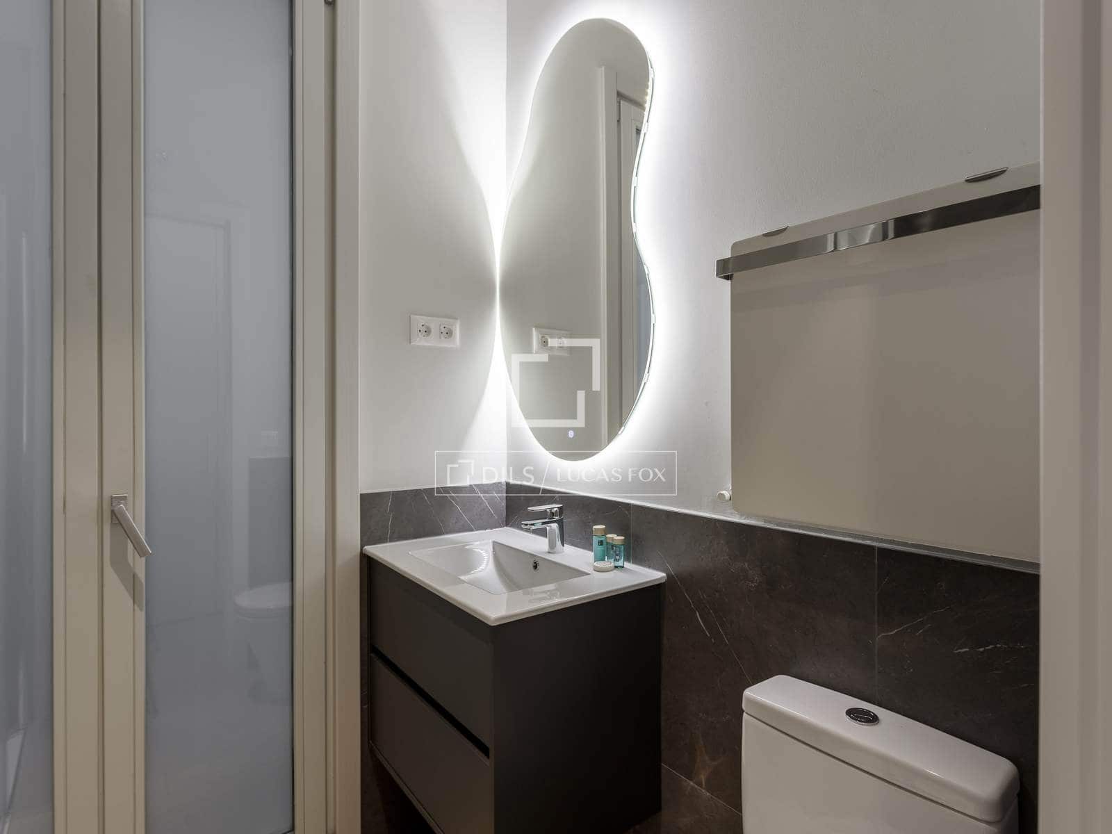 2 sovrum Lägenhet att hyra i Madrid stad - 3 350 € (Ref: 9848399)