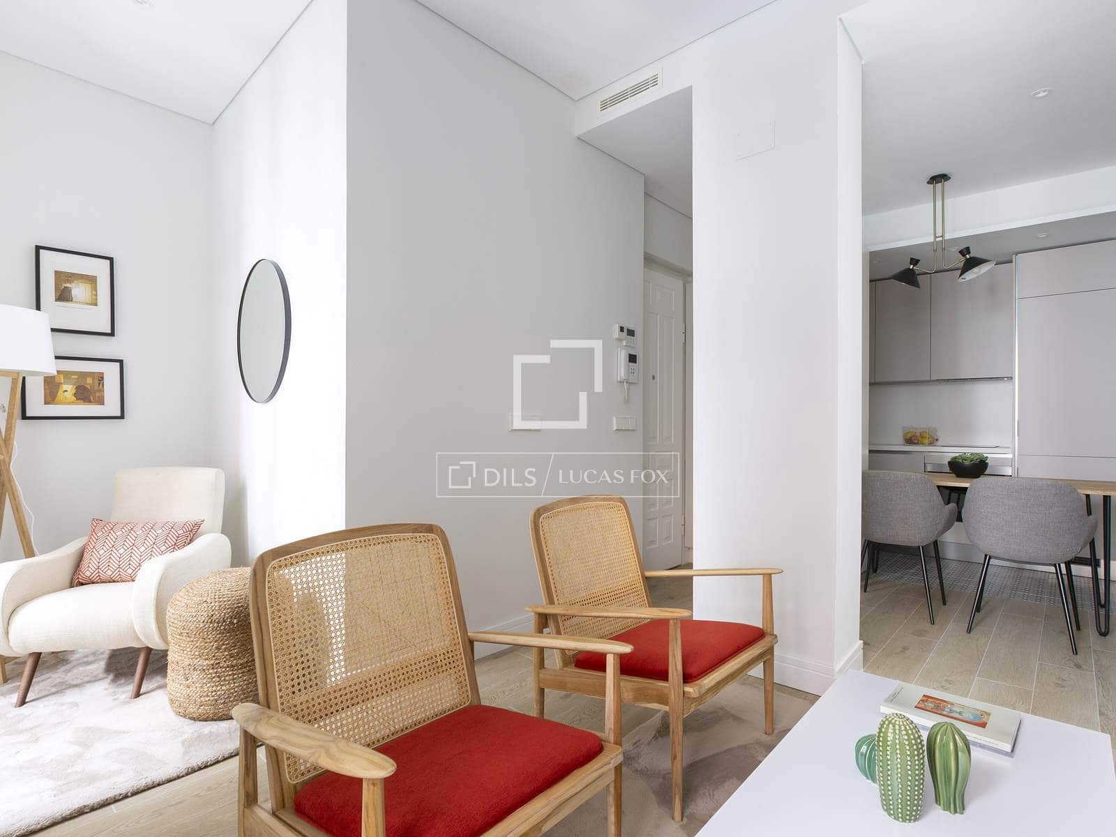 2 slaapkamer Appartement te huur in Madrid stad - € 3.400 (Ref: 9848400)