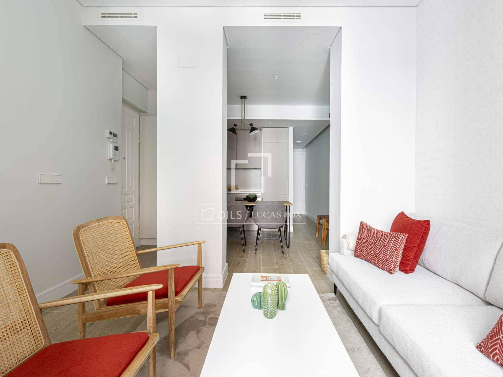 2 slaapkamer Appartement te huur in Madrid stad - € 3.400 (Ref: 9848400)