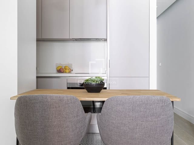 2 slaapkamer Appartement te huur in Trafalgar, Madrid stad - € 3.400 (Ref: 9848400)
