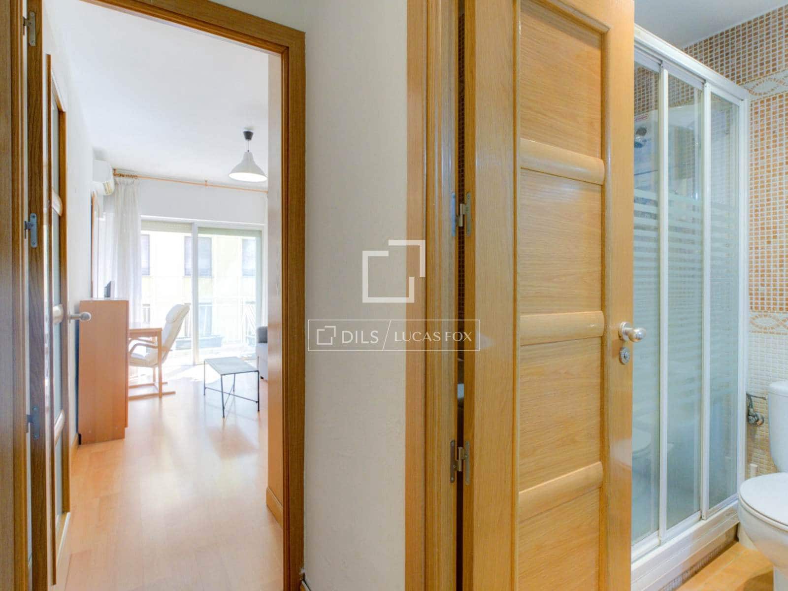 Apartamento para arrendar em Madrid cidade - 1 995 € (Ref: 9848402)