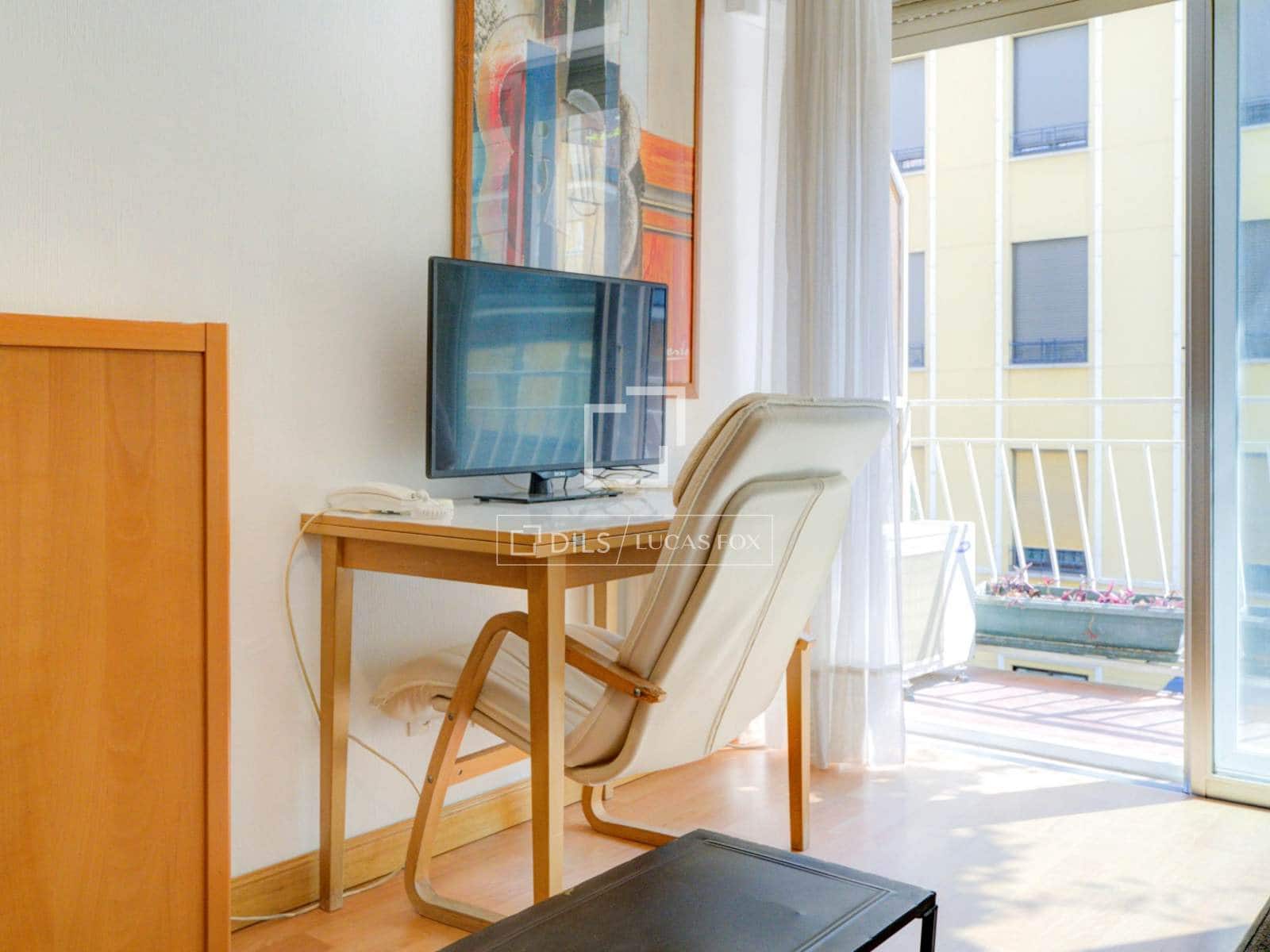Apartamento para arrendar em Madrid cidade - 1 995 € (Ref: 9848402)