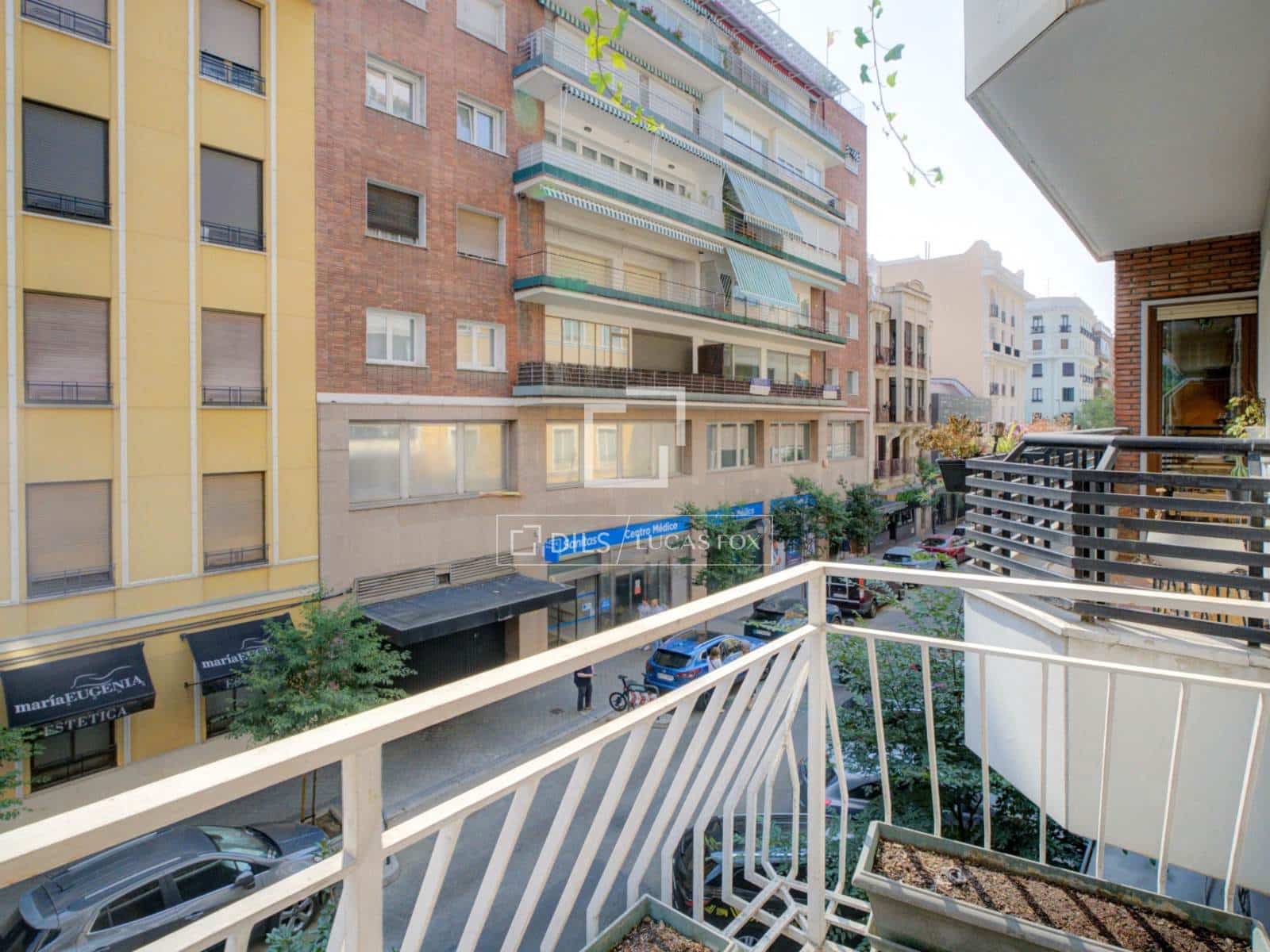Apartamento para arrendar em Madrid cidade - 1 995 € (Ref: 9848402)