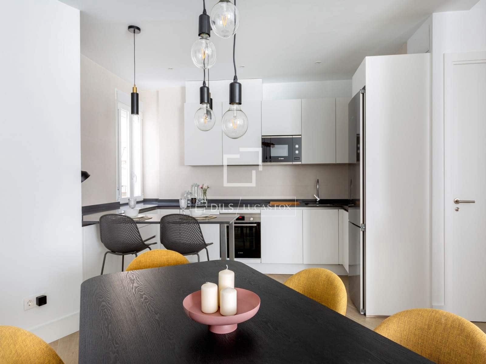 4 soveværelse Lejlighed til leje i Madrid by - € 3.150 (Ref: 9849825)