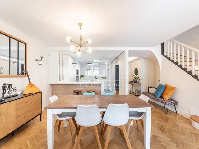 6 soverom Villa til salgs i Majadahonda med svømmebasseng garasje - € 1 150 000 (Ref: 9850053)