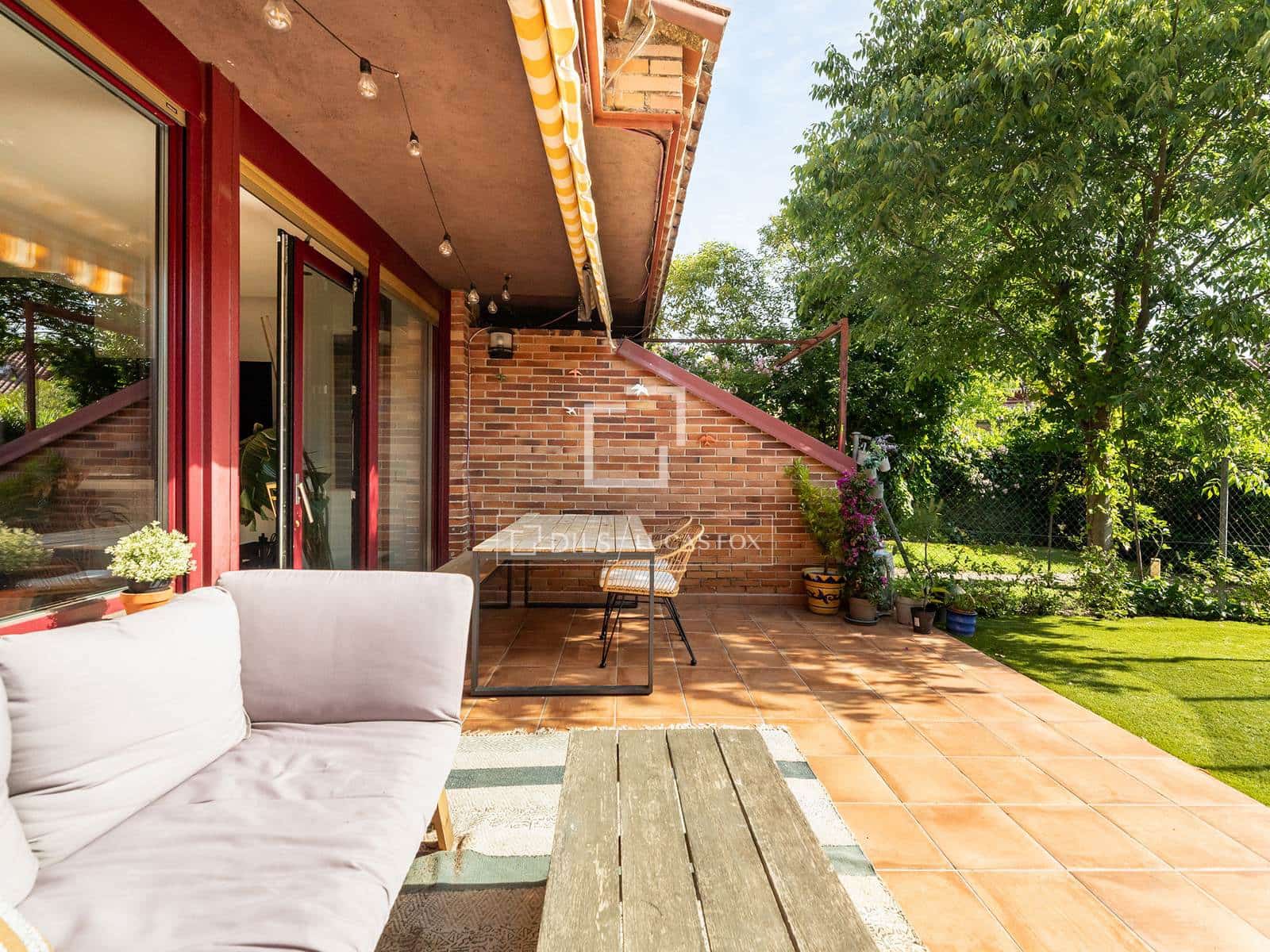 6 bedroom Villa for sale in Majadahonda with pool garage - € 1,150,000 (Ref: 9850053)