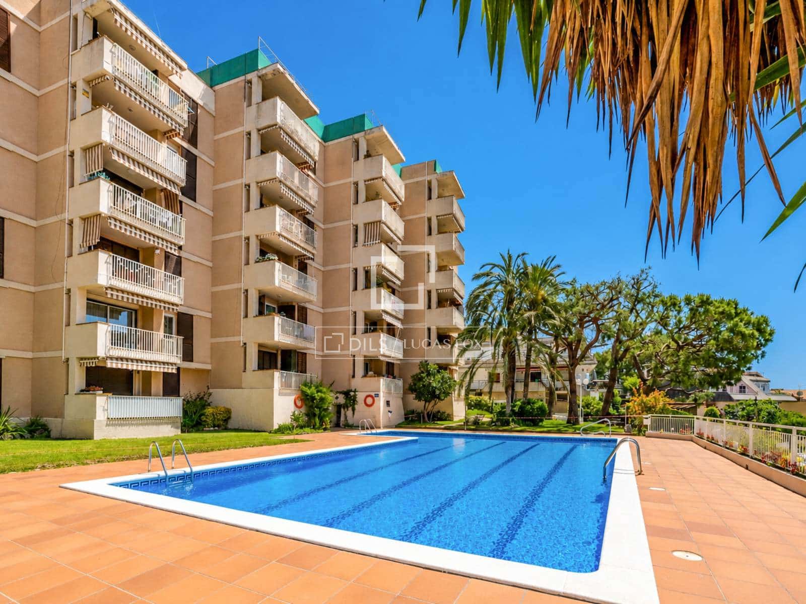 2 bedroom Apartment for sale in Sant Pere de Ribes with pool - € 420,000 (Ref: 9850055)