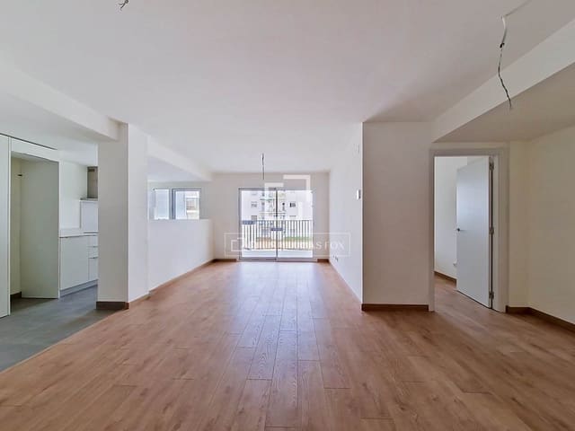 3 bedroom Apartment for sale in Vilanova i la Geltrú with pool - € 410,000 (Ref: 9850056)
