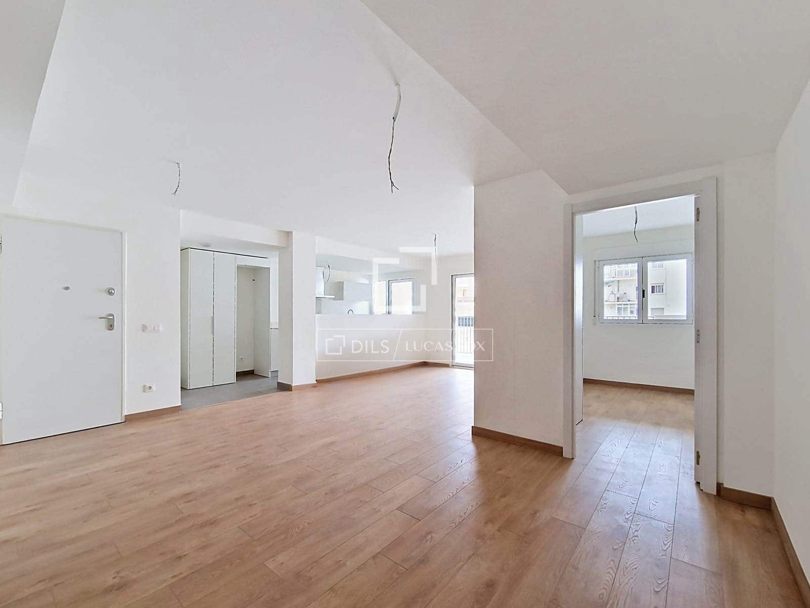 3 bedroom Apartment for sale in Vilanova i la Geltru with pool - € 410,000 (Ref: 9850056)