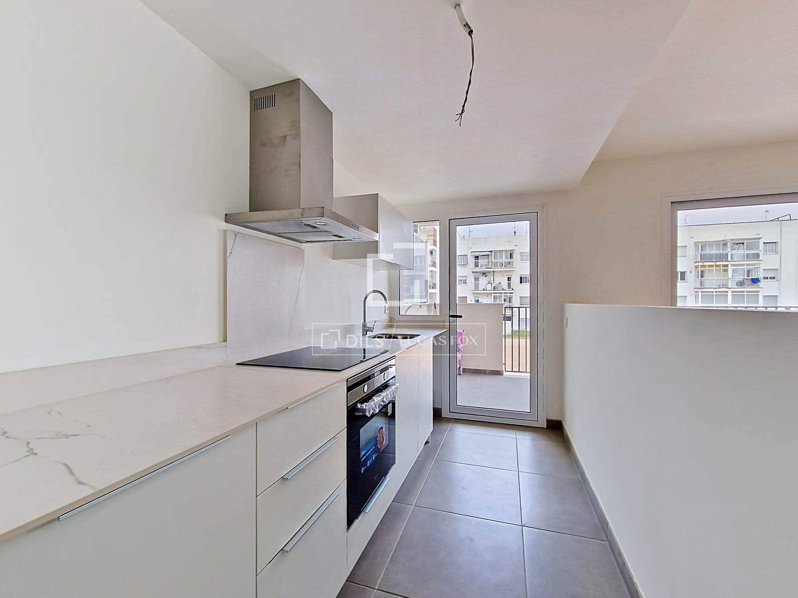 3 bedroom Apartment for sale in Vilanova i la Geltru with pool - € 410,000 (Ref: 9850056)