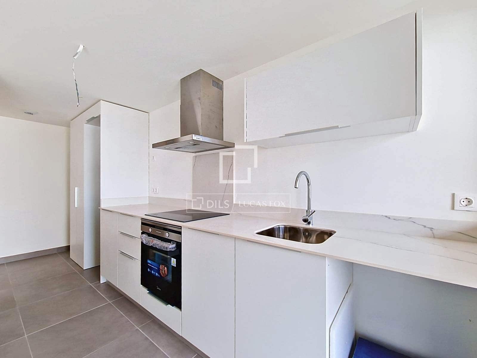 3 bedroom Apartment for sale in Vilanova i la Geltru with pool - € 410,000 (Ref: 9850056)