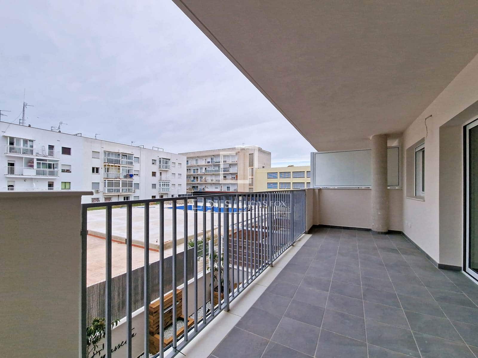 3 bedroom Apartment for sale in Vilanova i la Geltru with pool - € 410,000 (Ref: 9850056)
